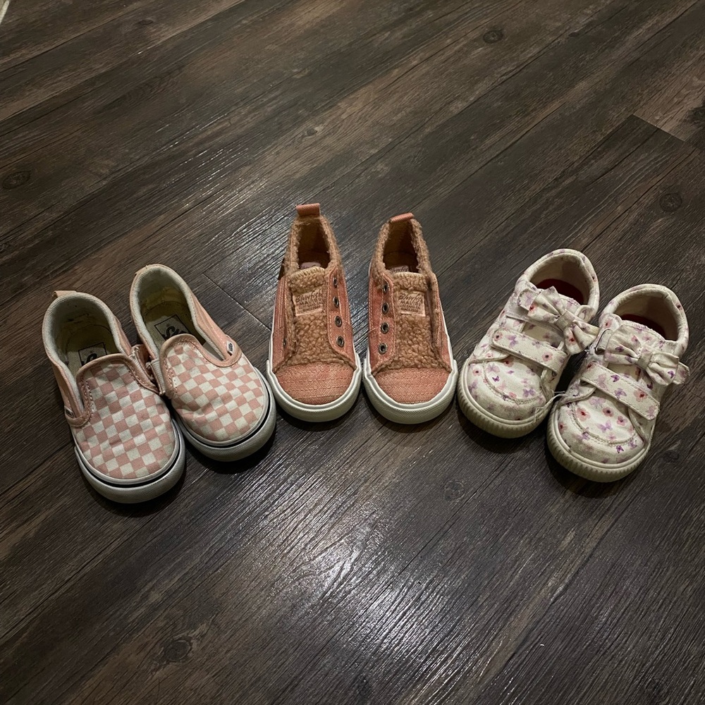 Toddler Shoe Bundle size 8/9
